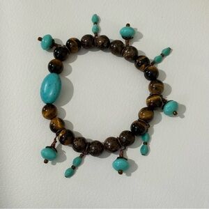 Tigers eye and dyed how-light stretch bracelet